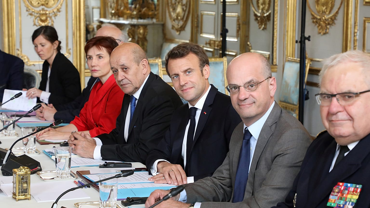Paris - Ankara arasında Türk liseleri tartışması: "Fransa İslamcı ideoloji için alan açamaz"