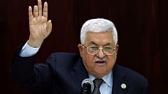 محمود عباس يثير الاستهجان بكتيب تعليمي جديد يقتبس أقواله ومواقفه