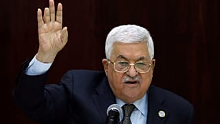 محمود عباس يثير الاستهجان بكتيب تعليمي جديد يقتبس أقواله ومواقفه
