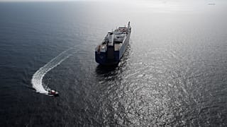 French campaigners prevent weapons shipment to Saudi Arabia