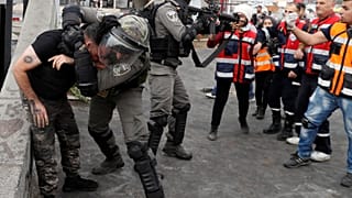 تقرير: إسرائيل اعتقلت نحو 900 فلسطيني بينهم 133 طفلا خلال الشهرين الماضيين