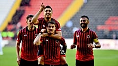 Gençlerbirliği ve Abalı Denizlispor Spor Toto Süper Lig'e yükselmeyi garantiledi
