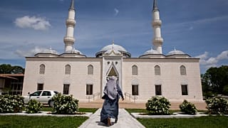 Almanya'da camilere vergi tartışması