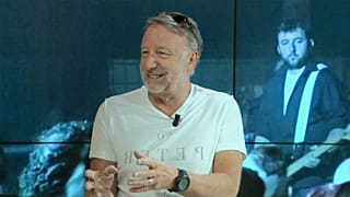 Peter Hook: "Unknown Pleasures non ci piaceva. Lo avremmo voluto più punk"