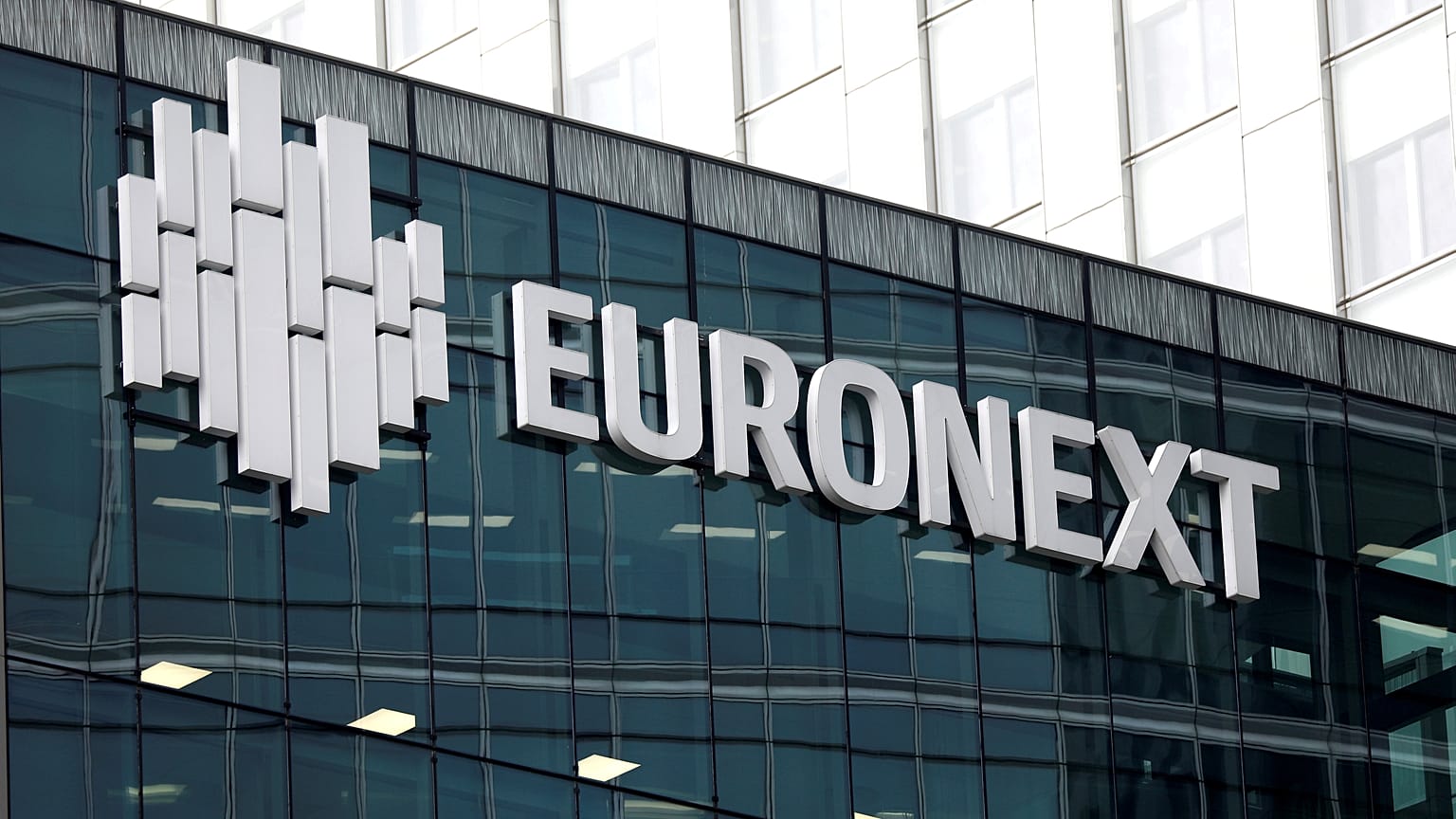Felvásárol az Euronext