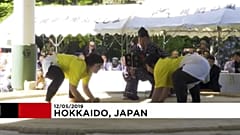Extra an Muttertag: Frauen-Sumoturnier in Japan