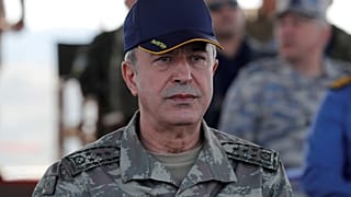 Ο υπουργός Άμυνας της Τουρκίας, Χουλούσι Ακάρ