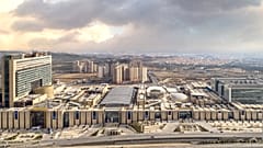 İran'da açılan devasa alışveriş merkezi ve içindeki ultra lüks cami tepkilere neden oldu