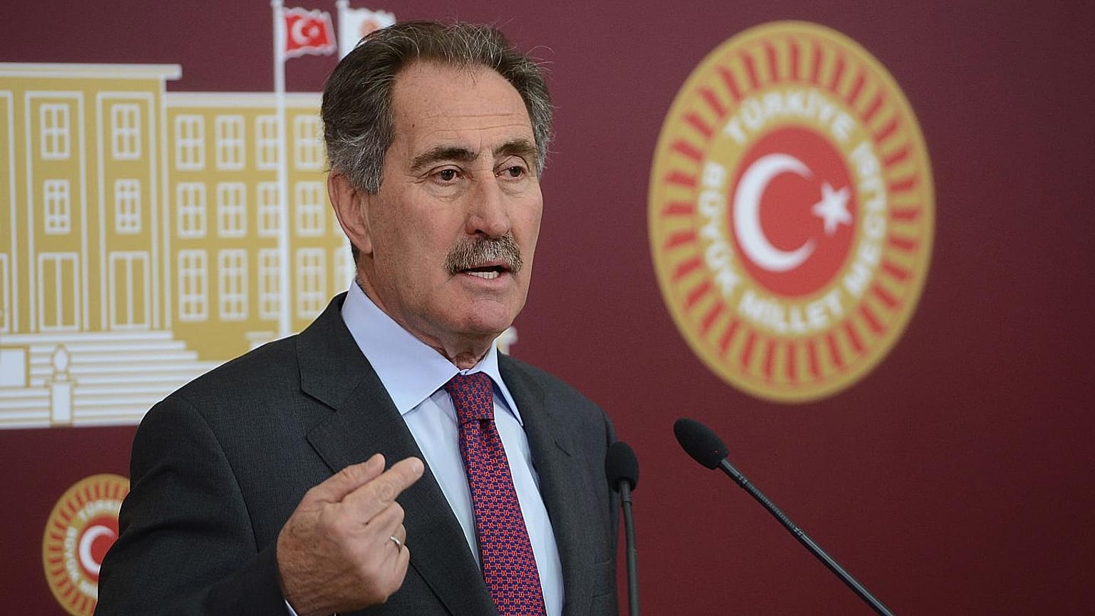 Ertuğrul Günay: Süreç erken seçim tartışmasına evrilebilir