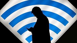 A roaming-díj után a túlárazott külföldi hívásokat is eltörölte a Bizottság