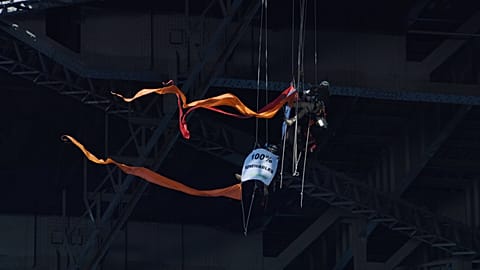 Greenpeace activists scale Sydney Harbour Bridge in climate protest