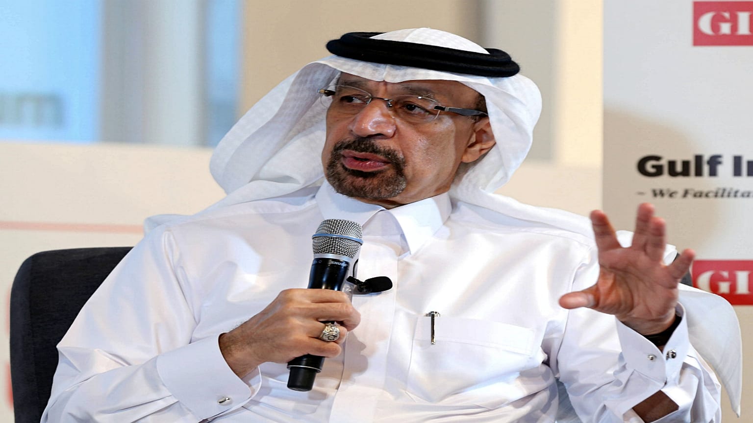 وزير الطاقة السعودي يؤكد تعرض محطتي ضخ نفط لهجوم بطائرات درون مفخخة