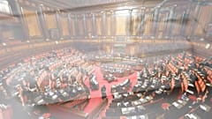 "Ne avrete bisogno per la prostata" L'avvertimento non basta: Italia, bocciata la tampon tax