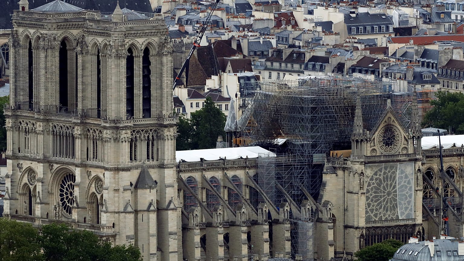 Különleges tervek a Notre-Dame újjáépítésére
