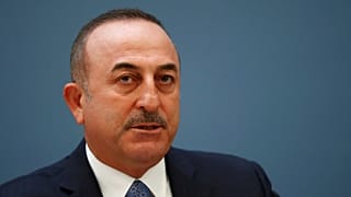 Çavuşoğlu: S-400'ler NATO sistemine entegre edilmeyecek, tamamen bizim kontrolümüzde olacak