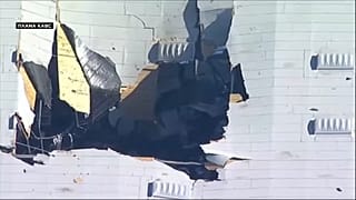 ΗΠΑ:Συντριβή F-16 σε αποθήκη