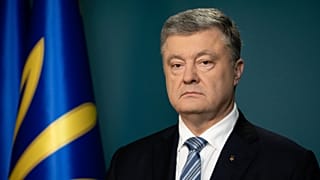 Петру Порошенко и ещё 179 чиновникам грозит запрет выезда с Украины
