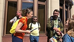 Putyinnál tiltakoznak a melegek üldözése ellen