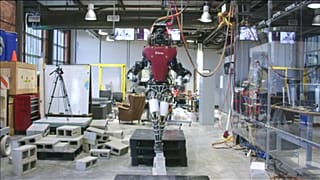 Egyensúlyozni is tud az Atlas nevű robot 