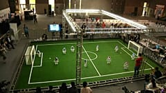 World Intelligence Congress - Roboter spielen Fußball