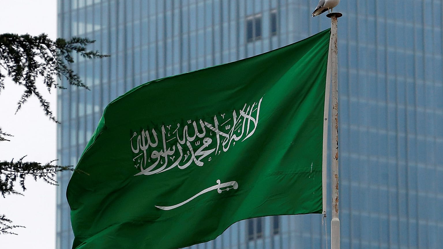 الخارجية السعودية: العاهل السعودي يدعو لعقد قمتين طارئتين في 30 مايو لبحث الاعتداءات الأخيرة