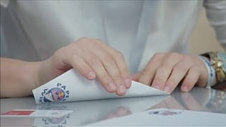 Laissez voler les petits avions de papier ! 