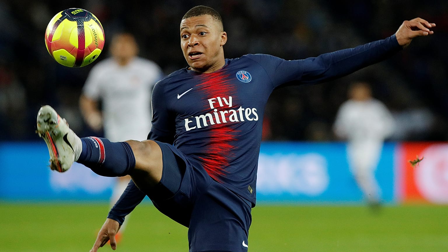 Kylian Mbappé veut "plus de responsabilités" au PSG... ou ailleurs 