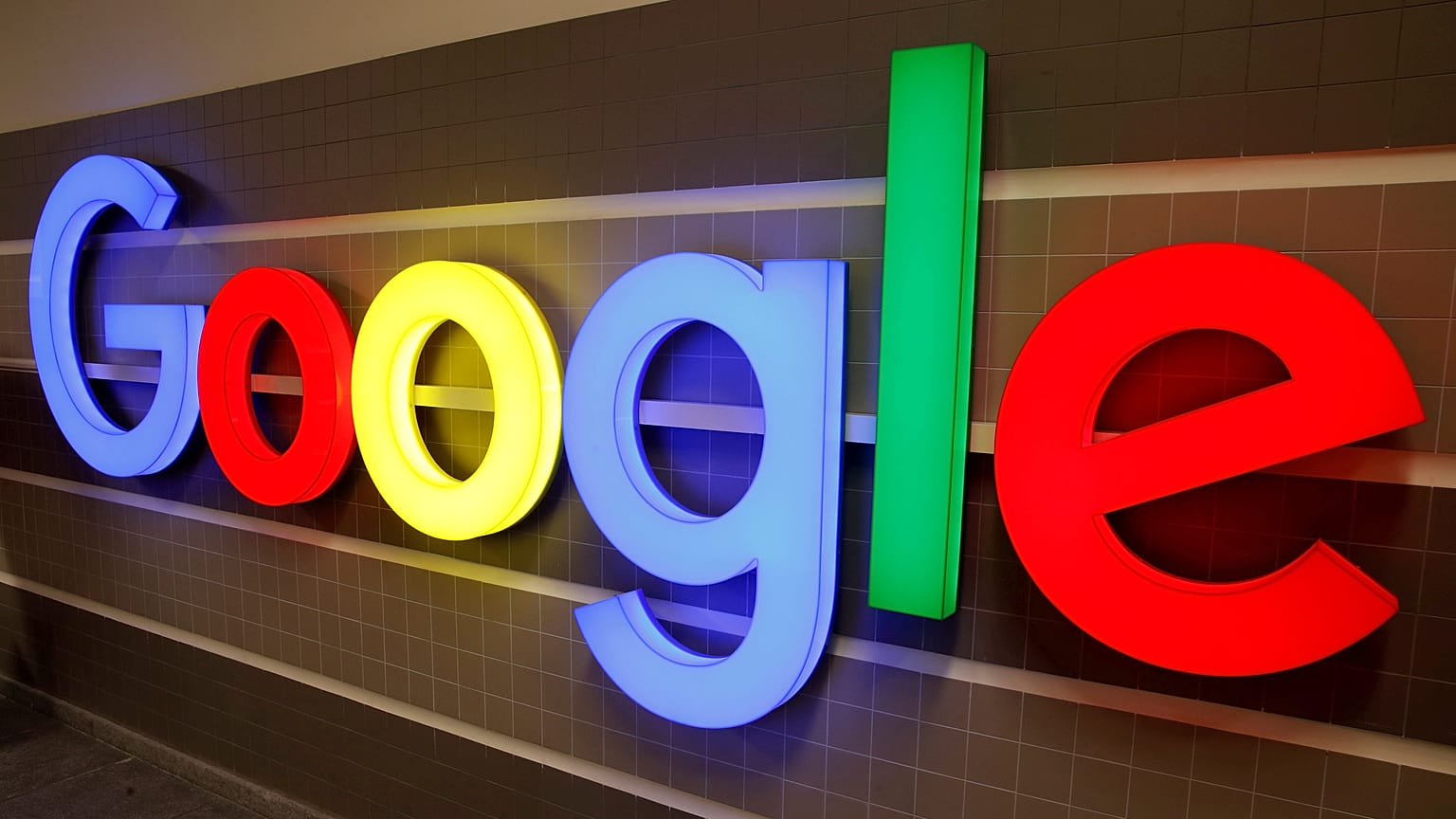 Google lâche le fabricant chinois Huawei