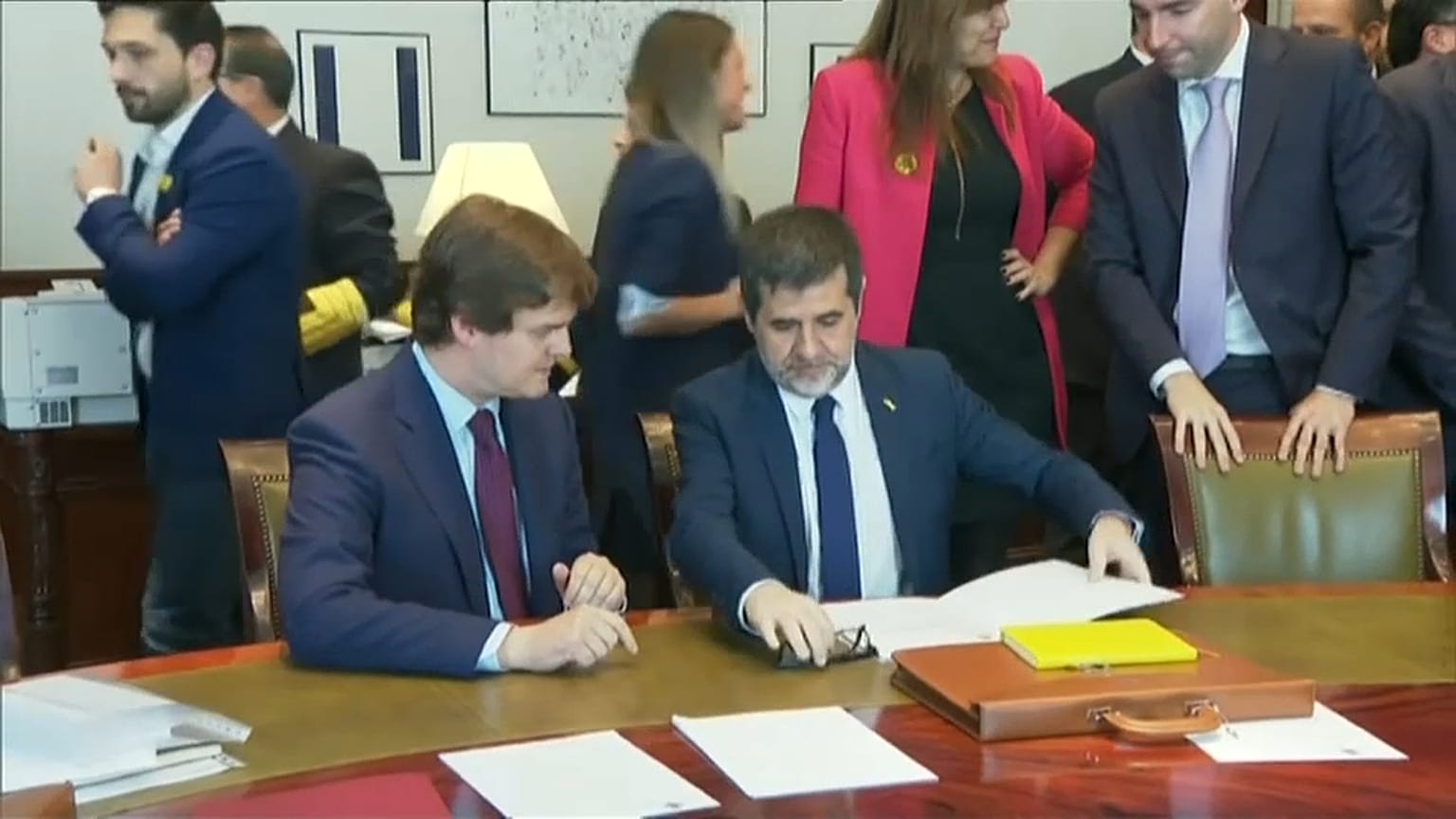 Catalogna: separatisti incarcerati (eletti) al Parlamento sotto scorta