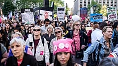 Alabama, legge sull'aborto: è forte protesta di associazioni e politici negli USA