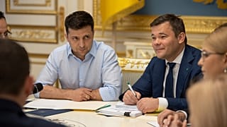 Zelenksy's political entourage: jobs for pals and a military rethink
