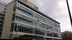Francia: le pressioni dei servizi sulla stampa, i sindacati denunciano
