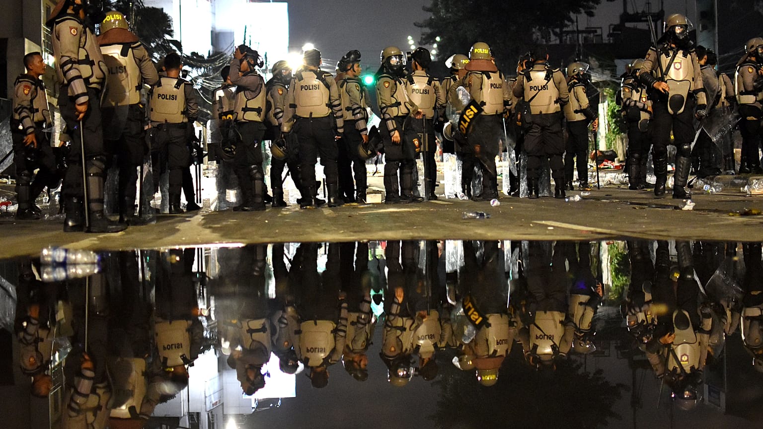 Jakarta: Zweite Nacht gewaltsamer Proteste gegen Wiederwahl des Präsidenten