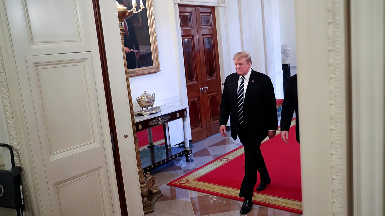 ABD Başkanı Trump'ın yeni mesajı: Önce ben, sonra Amerika