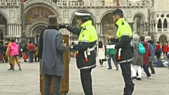 Venezia: Banksy cacciato dai vigili