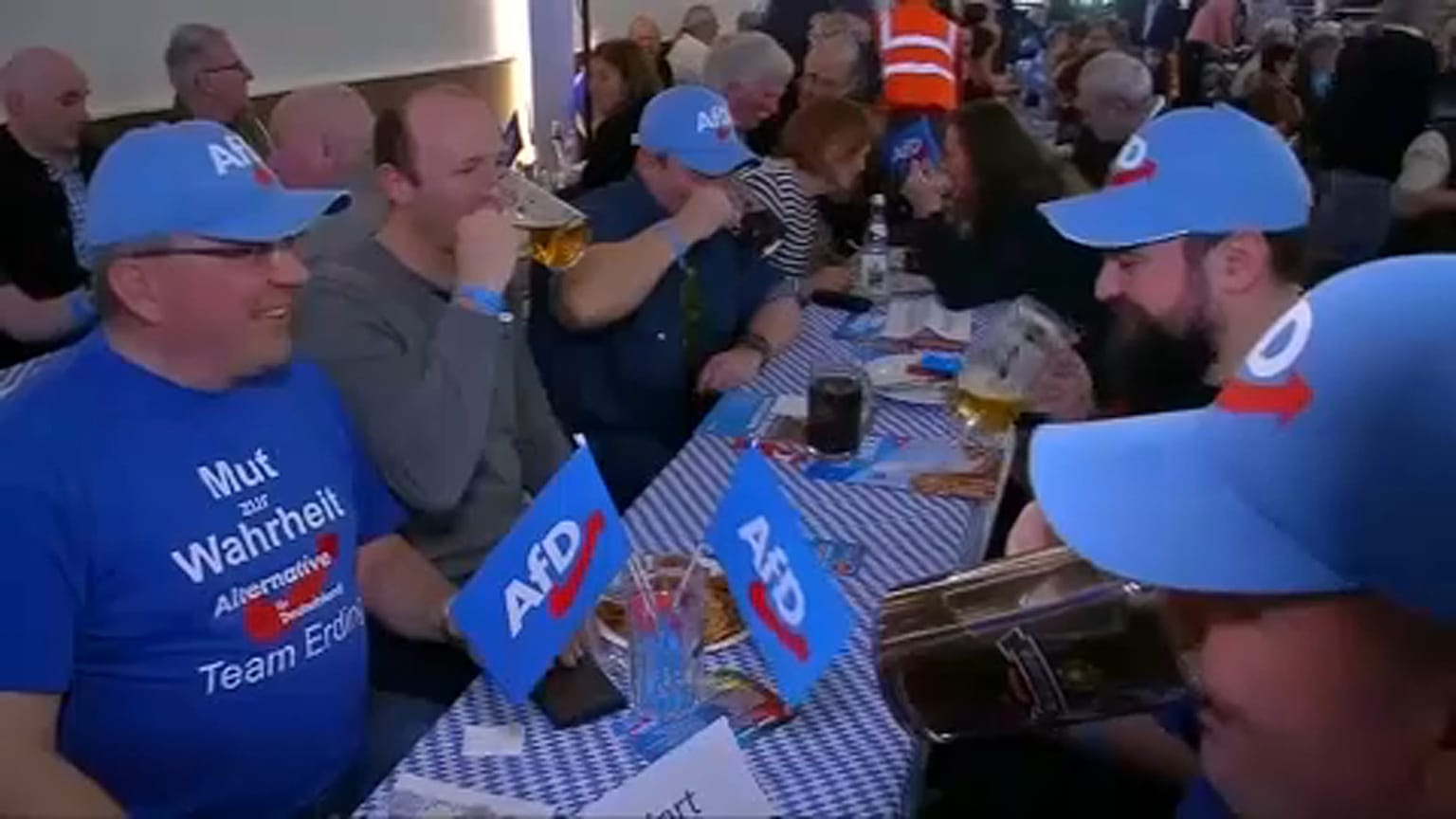 AfD sucht nach Drohungen neuen Ort für Wahl-Party
