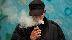 دراسة تكشف فوائد السجائر الإلكترونية في الإقلاع عن التدخين