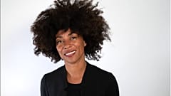 Antonella Bundu kampánykörútja közben
