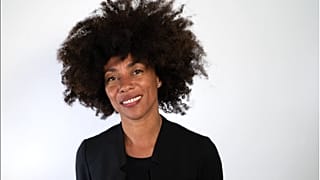 Antonella Bundu kampánykörútja közben