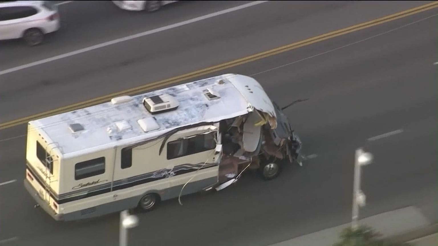 Dogs escape injury as crazy motorhome pursuit wows the San Fernando Valley