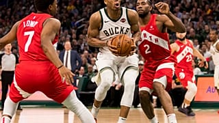 NBA: 3-2 οι Ράπτορς, με την πλάτη στον τοίχο οι Μπακς