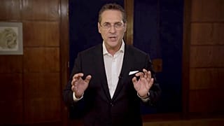Strache feljelentést tett
