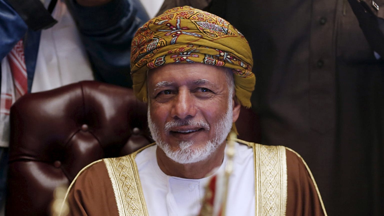 عُمان تسعى إلى احتواء التوتر بين الولايات المتحدة وإيران