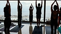 İran'da yoga yapan 30 kişi gözaltına alındı