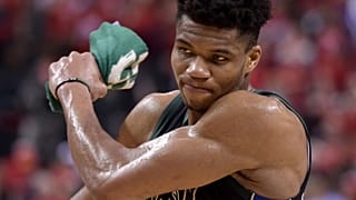 Στο Νο 26 του Forbes ο "Greek Freak" Αντετοκούνμπο 