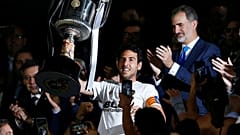 El Valencia destrona al Barça, que se queda sin doblete