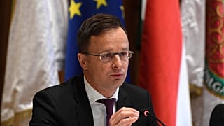 Szijjártó: Webert nem tudjuk támogatni, valaki más kell