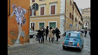 Маупаль: с улицы в галерею