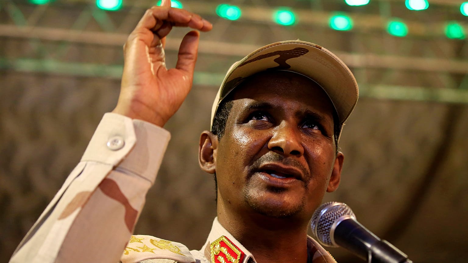 الفريق أول محمد حمدان دقلو نائب رئيس المجلس العسكري الانتقالي في السودان
