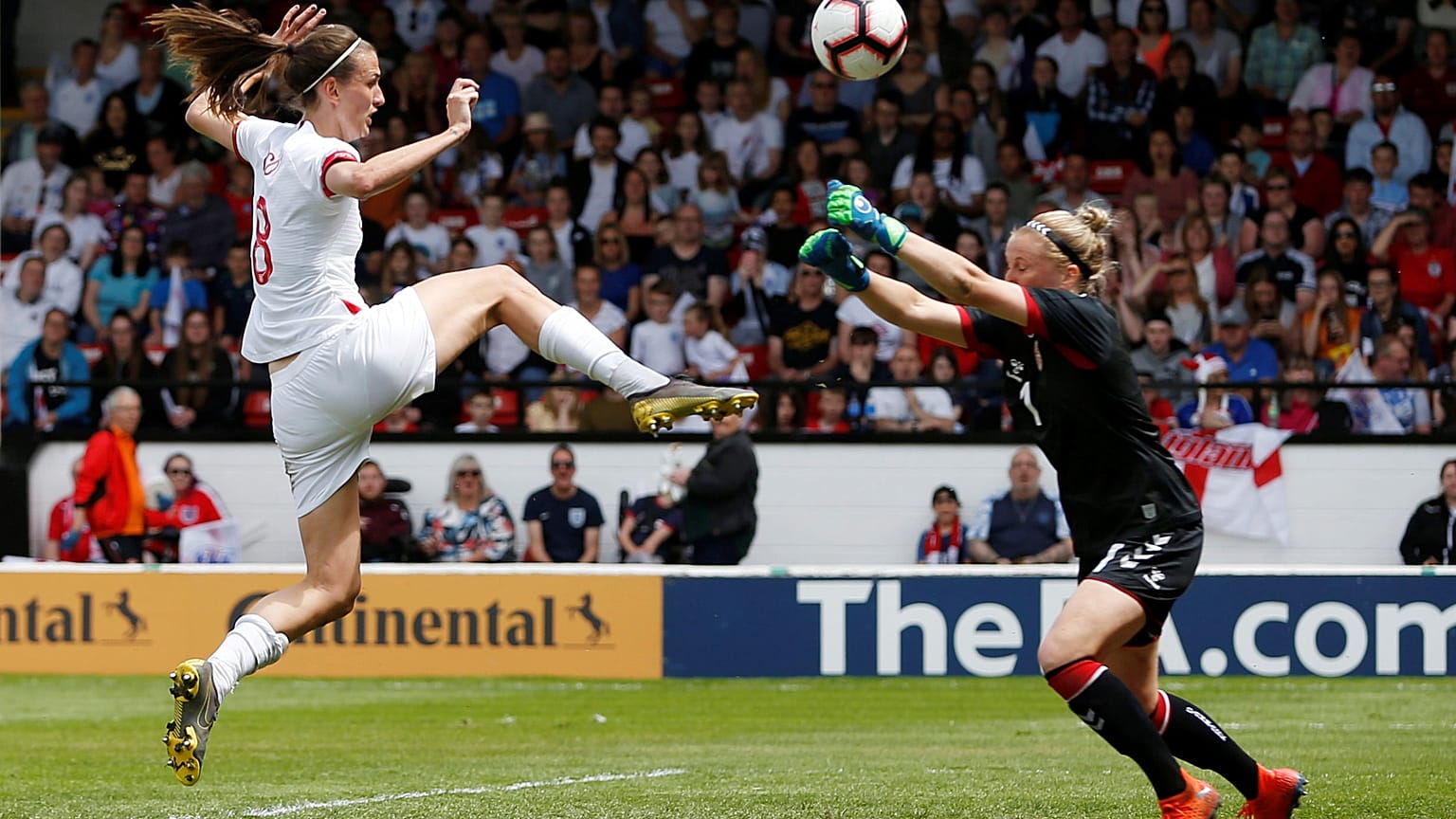 Quali sono le differenze di regolamento tra calcio maschile e femminile?